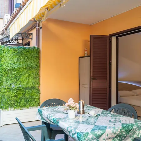 Relax La Caletta, Comodo A Pochi Passi Dalla Apartment