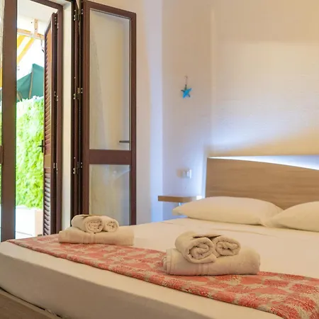 Relax La Caletta, Comodo A Pochi Passi Dalla Apartment La Caletta